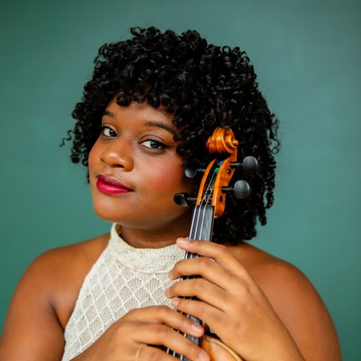 Khelsey Zarraga headshot