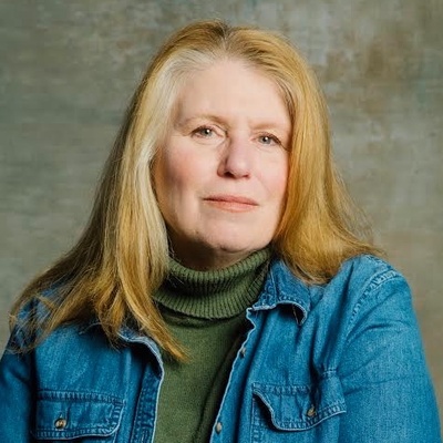 Tara Mallen headshot